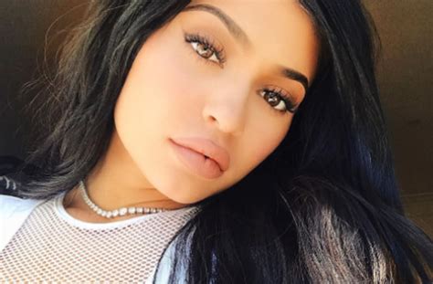 Kylie Jenner Is Nude And Smoking In Her Latest Sexed Up Instagram Photo