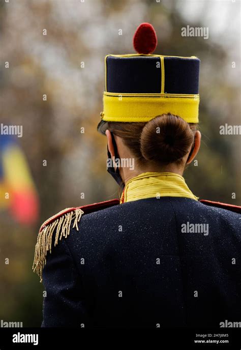 Female Security Guards Hi Res Stock Photography And Images Alamy