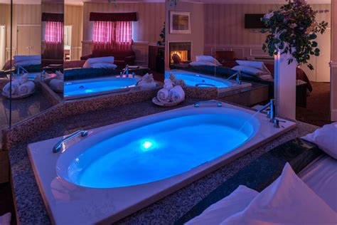 Inn Of The Dove Romantic Suites With Jacuzzi And Fireplace Bensalem Pennsylvania Us
