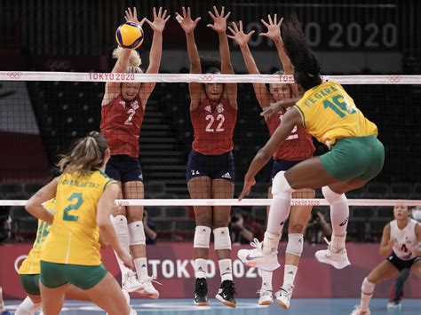 Us Womens Volleyball Team Wins First Ever Olympic Gold Medal Knau