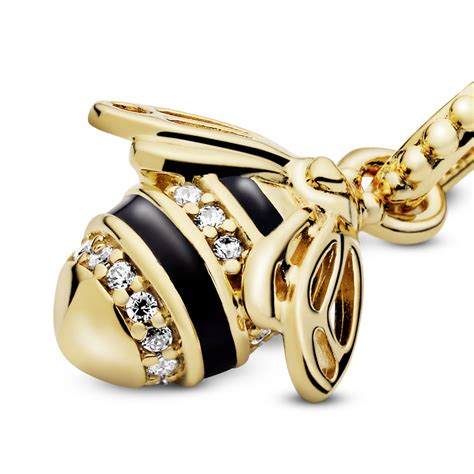 Сразите её используя физическую силу, пока её не удалось ошеломить вас! Купить Королева Пчел, PANDORA Shine за 30 030 тг | Колье и ...