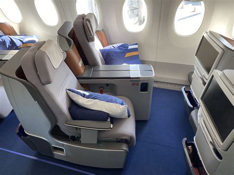 Download Airbus A350 900 Business Class Seats Png Airbus Way