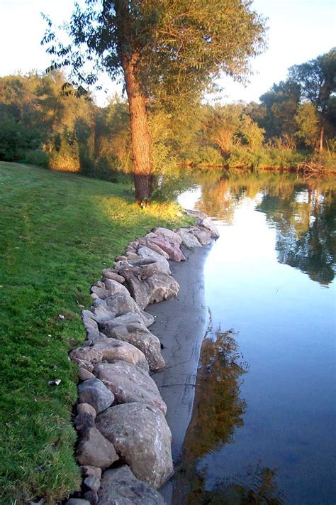 Shoreline Solutions By Cold Stone Shorelines And Retaining Walls