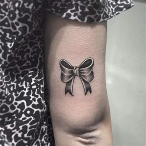 Bow Tattoos 30 Best Bow Tattoos Designs And Ideas