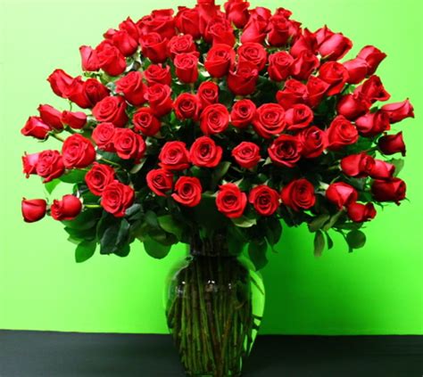 100 Red Roses In Maywood Ca Maggies Flower Shop