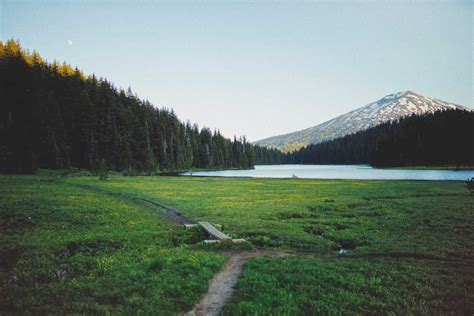 Exploring The Cascade Lakes In Oregon—hiking Camping And Water Sports