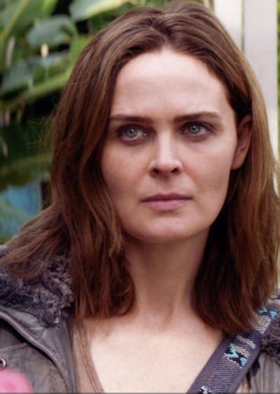 Season 4 of animal kingdom premiered on may 28, 2019 and concluded on august 20, 2019, it consist on 13 episodes. Animal Kingdom: Emily Deschanel's Angela Has a Frosty ...