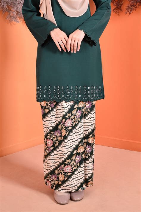 fashion baju kurung kain batik habra kara kebaya batik kr44 from habra in brown baju kurung