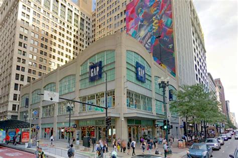 Chicago's State St. Gap to close, likely in play for high-rise ...