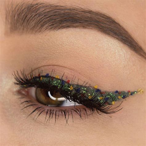 Your Ultimate Holiday Eyeliner Inspiration Courtesy Of Instagram Allure