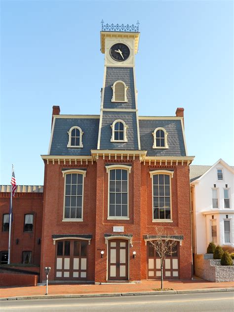 Waynesboro_PA_Town_Hall.JPG (2986×3981) | Waynesboro, National register
