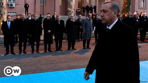 Turkish PM Reshuffles Cabinet DW 12 25 2013