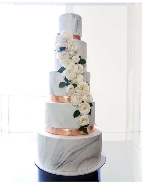 Stunning Marble Wedding Cakes For Your 2016 Wedding