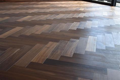 If you want a diy hardwood floor, there. Herringbone Parquet Select Grade Walnut Engineered | TW-E951 in 2020 (With images) | Herringbone ...