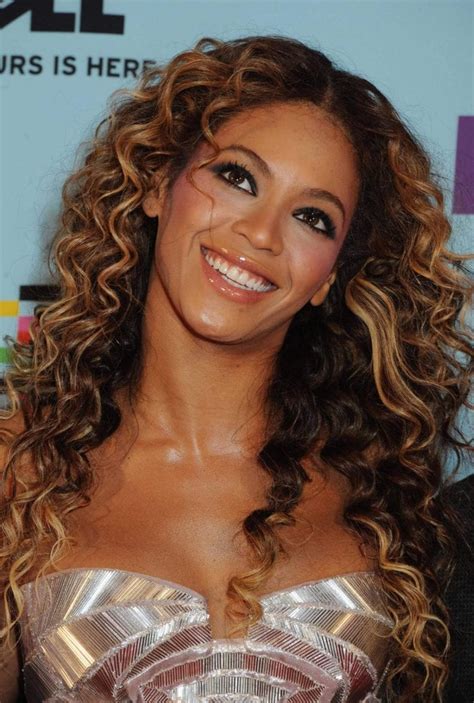 19 Beyonce Knowles Hairstyles To Look Fashionable And Glamorous