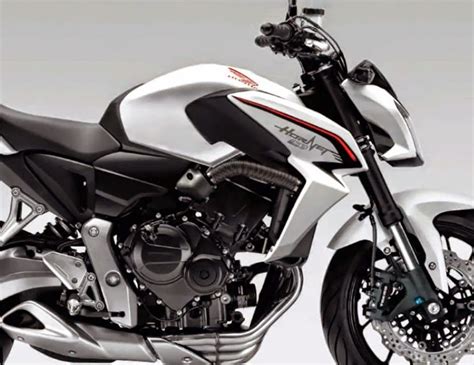 Here you'll find all the spec on our favourite two wheeled hooner. Super Bike Dreamers: 2015 Honda CB 800 Hornet