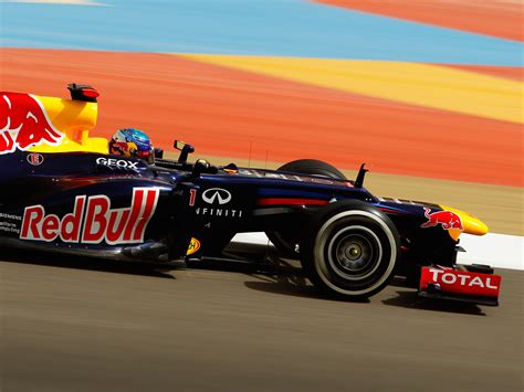 Red Bull Racing Rb8 Sebastian Vettel Revell 124