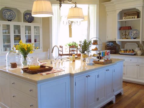 We can learn a lot today about kitchen design from our 19th century ancestors. Victorian Kitchens | HGTV