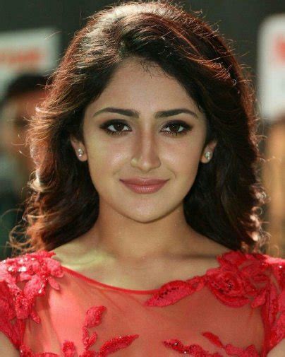 Sayyeshaa Saigal Age Photos Biography Height Birthday Movies Latest News Upcoming Movies