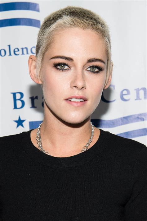 Today we dive into the world of frosting caps and the outcome was very surprising. Kristen Stewart Has Frosted Tips Because It's Apparently ...