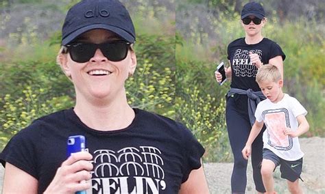 Reese Witherspoon Jogs With Her Son Tennessee After Celebrating Th Anniversary Of Election