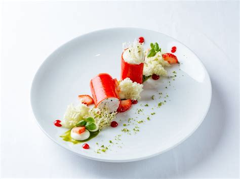 A hallmark of today's fine dining is locally sourced foods. Pin on Molecular gastronomy
