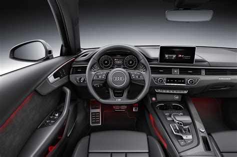 Audi S4 B9 Neuer Quattro Kombi räumt Mittelklasse auf