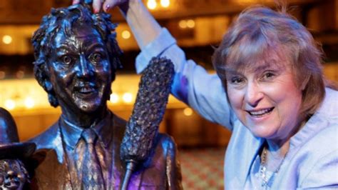Ken Dodd S Widow Saves Invaluable Notebooks That He Wanted To Go Up
