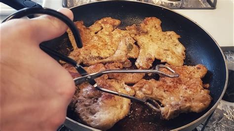 Preheat your skillet to medium. THE BEST WAY TO COOK PORK CHOPS ON CARNIVORE - YouTube