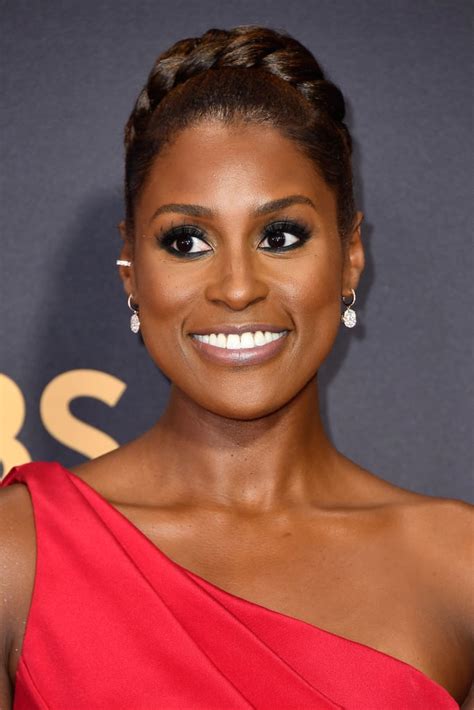 Issa Rae Celebrity Hair And Makeup At The Emmy Awards 2017 Popsugar