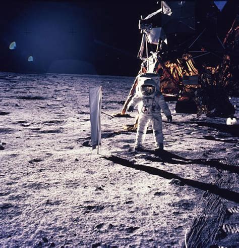 Apollo Astronaut Buzz Aldrin Who Walked On The Moon Wants The Us To