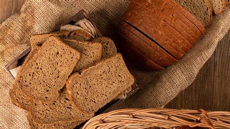 Brown Bread Nutrition Health Benefits And Tips To Add In Diet