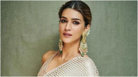 Kriti Sanon Excited To Play A Surrogate Mother In Mimi India Tv