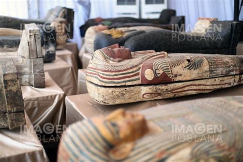 Hallan En Egipto 59 Sarcófagos Sellados Con Momias De Más De 2600 Años