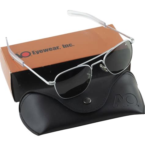Ao American Optical Aviator Matte Chrome Frames 52 Mm Sunglasses Gray