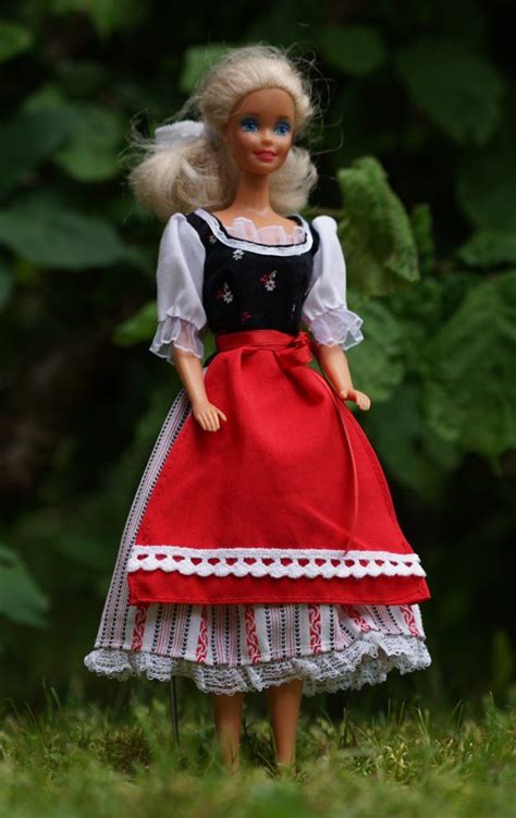 Schnittmuster barbie puppenkleider, burda style 8576. 11 besten Schnittmuster für Barbie, Ken und Shelly ...