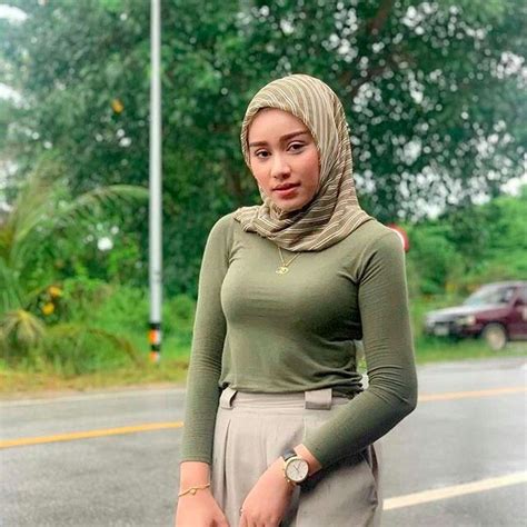 Pin Oleh Azizikong Di The Beauty Of Hijab Hijab Chic Gadis Cantik
