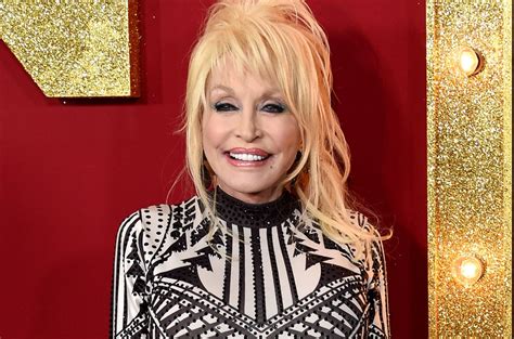Dolly Parton Dumplin Interview I Was Playing Off A Lot Of My Own
