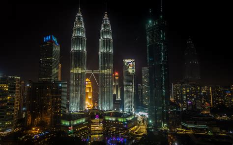 Prices refer to lowest available return flight, and are per. Download wallpapers Kuala Lumpur, 4k, Petronas Towers ...