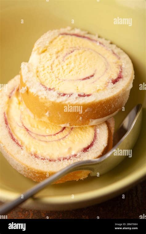 Arctic Roll High Resolution Stock Photography And Images Alamy