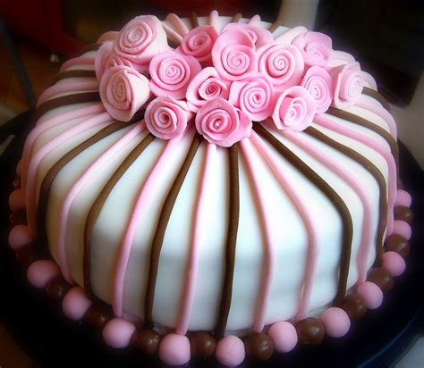 Simple Science: How to Make a Volcano with Kids