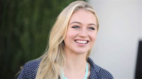Iskra Lawrence Posts Before And After Photo To Show How Her Body Has