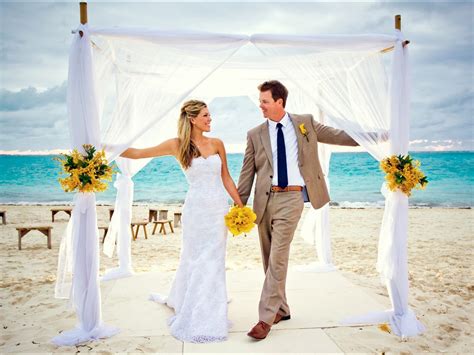 Sofitel dubai jumeirah beach sofitel dubai jumeirah beach, the walk, 00000, dubai indulge in a magnificent celebration of your wedding day with elegant service, sumptuous cuisine and a picturesque setting. Beach Wedding Ideas 24 Cool Wallpapers Hd : Wallpapers13.com