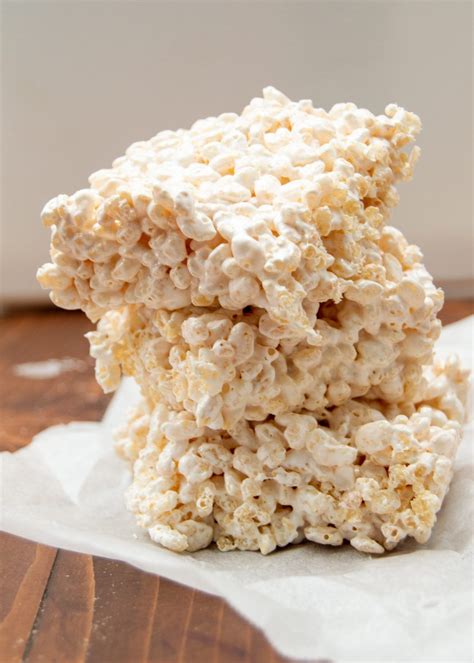 Rice Krispie Treats With Marshmallow Fluff Sprinkle Of This