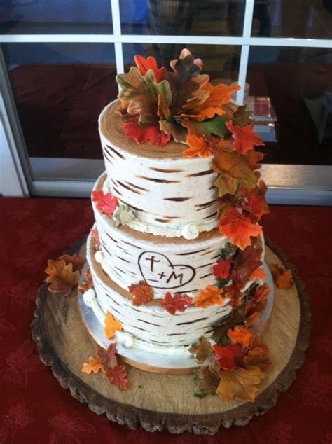 Beautiful Bridal Fall Themed Wedding Cakes