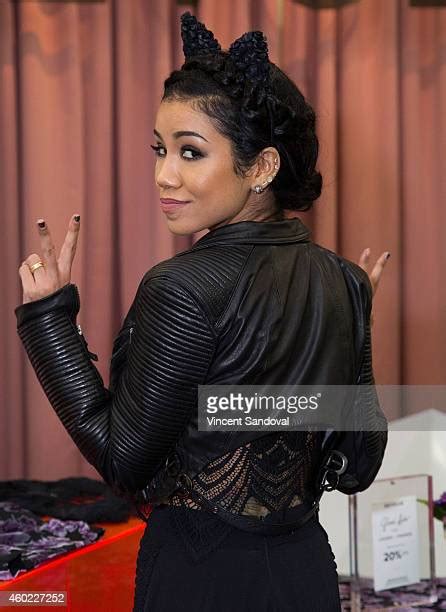 Jhene Aiko Unveils Photos And Premium High Res Pictures Getty Images