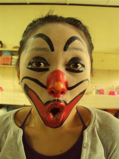 All About Beauty Clown Makeup To Give Effect Funny To Those Who See