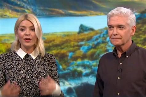 Itv This Morning Viewers Confused As Holly And Phil Hit Themselves Birmingham Live