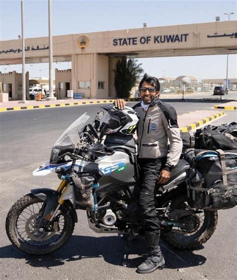 سعودی عرب موٹر سائیکل سوار پاکستانی نوجوان کو اس کی منزل مل گئی