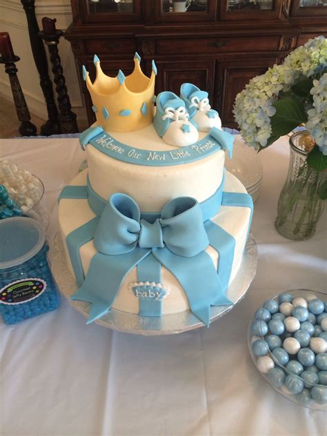 Thanks to all my new subscribers 😘😘😘😘 i'm sharing views of a royal prince themed baby shower i setup for a mommy to be! New little prince theme boy baby shower cake | Prince baby ...